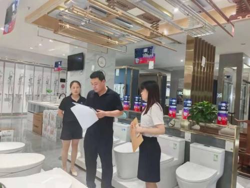 高新区市场监管分局专项检查家具市场知识产权保护